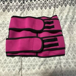 Women's waist trimmer brand new